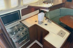 Treinta y Tres 33ft Hunter Yacht For Sale