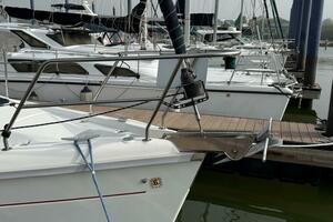 Treinta y Tres 33ft Hunter Yacht For Sale