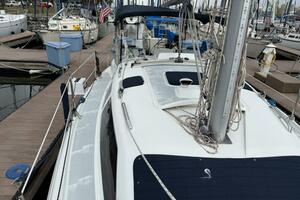 Treinta y Tres 33ft Hunter Yacht For Sale
