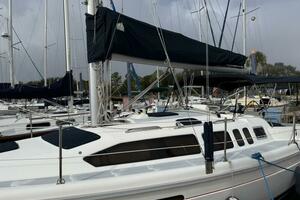 Treinta y Tres 33ft Hunter Yacht For Sale