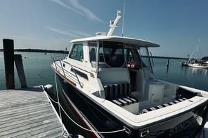 2007 Sabre 34 Express thumbnail 9