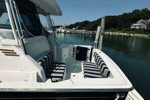 2007 Sabre 34 Express thumbnail 10