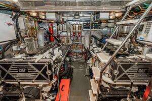 2000 Offshore Yachts Flushdeck thumbnail 44