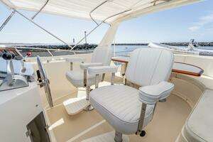 2000 Offshore Yachts Flushdeck thumbnail 15