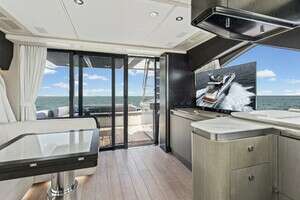 2020 Azimut S6 Sportfly thumbnail 45