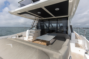 60FT (18.29M) AZIMUT