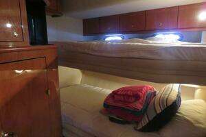 2001 Sea Ray 510 Sundancer thumbnail 18