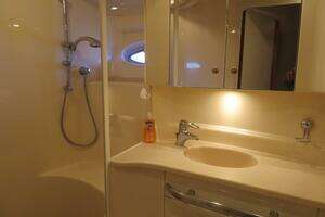 2001 Sea Ray 510 Sundancer thumbnail 22