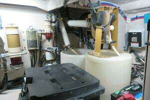 2001 Sea Ray 510 Sundancer thumbnail 26