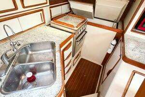 1989 Irwin 43 Mark III thumbnail 14