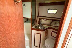 1989 Irwin 43 Mark III thumbnail 41
