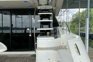 2016 Sea Ray 510 FLY thumbnail 9