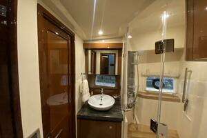2016 Sea Ray 510 FLY thumbnail 34