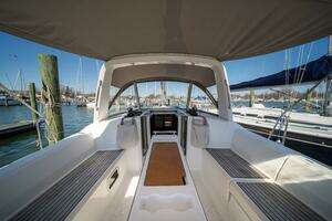 2019 Beneteau Oceanis 38.1 thumbnail 40