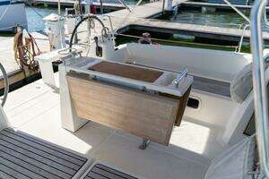 2019 Beneteau Oceanis 38.1 thumbnail 30