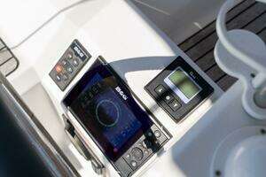 2019 Beneteau Oceanis 38.1 thumbnail 37
