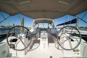 2019 Beneteau Oceanis 38.1 thumbnail 4