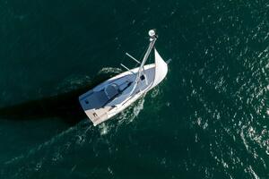 Fine Tuned 38ft Beneteau Yacht For Sale