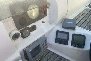 1990 Beneteau thumbnail 41