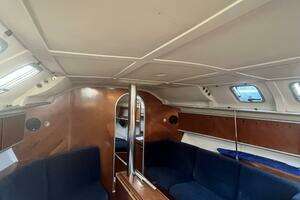 1990 Beneteau thumbnail 30