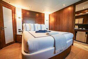 2011 Sunseeker 34 Metre Yacht thumbnail 56