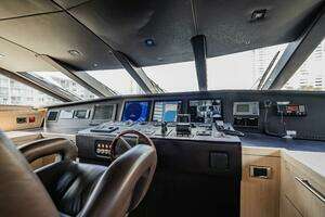 2011 Sunseeker 34 Metre Yacht thumbnail 40
