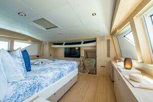 2011 Sunseeker 34 Metre Yacht thumbnail 45