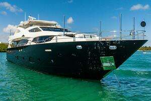 2011 Sunseeker 34 Metre Yacht thumbnail 3