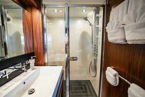 2011 Sunseeker 34 Metre Yacht thumbnail 68