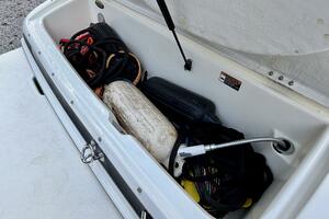22ft Maxum Yacht For Sale