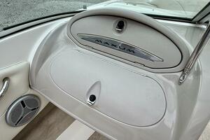 22ft Maxum Yacht For Sale