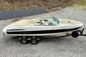 22ft Maxum Yacht For Sale