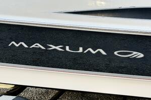 22ft Maxum Yacht For Sale