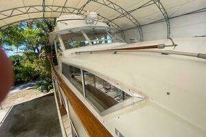 1972 Chris-Craft Commander Flush Deck thumbnail 6