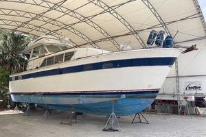 Moonriver 45ft Chris Craft Yacht For Sale
