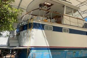 Moonriver 45ft Chris Craft Yacht For Sale