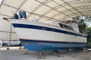 Moonriver 45ft Chris Craft Yacht For Sale