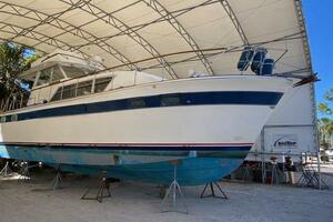 Moonriver 45ft Chris Craft Yacht For Sale