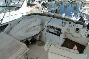 1973 Chris-Craft 55 Commander thumbnail 7