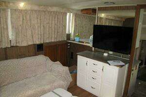 1973 Chris-Craft 55 Commander thumbnail 26
