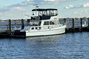 1991 Grand Banks 42 Classic thumbnail 6
