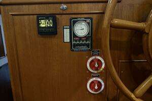 1991 Grand Banks 42 Classic thumbnail 35