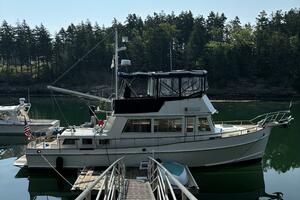 COCONUT 42ft Grand Banks Yacht For Sale