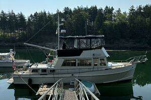 1991 Grand Banks 42 Classic thumbnail 8