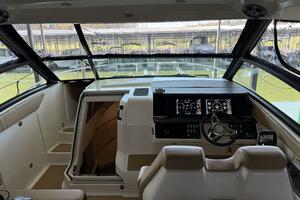 SLIP KNOT 32ft Sea Ray Yacht For Sale