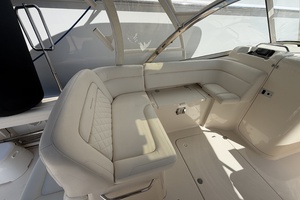 2018 Grady-White Freedom 335 thumbnail 7