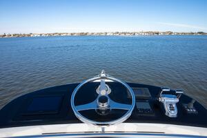 Viking 64 - High Life -