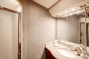 Viking 64 - High Life -