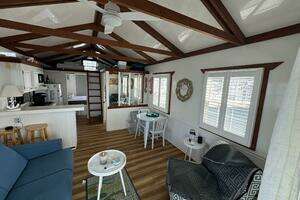 2009 Catamaran Cruisers Aqua Lodge thumbnail 7