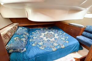 CAROLINA MOON 38ft Hunter Yacht For Sale